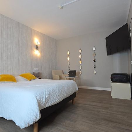 מונטיני-לה-רואה Logis Hotel & Restaurant Arcombelle מראה חיצוני תמונה