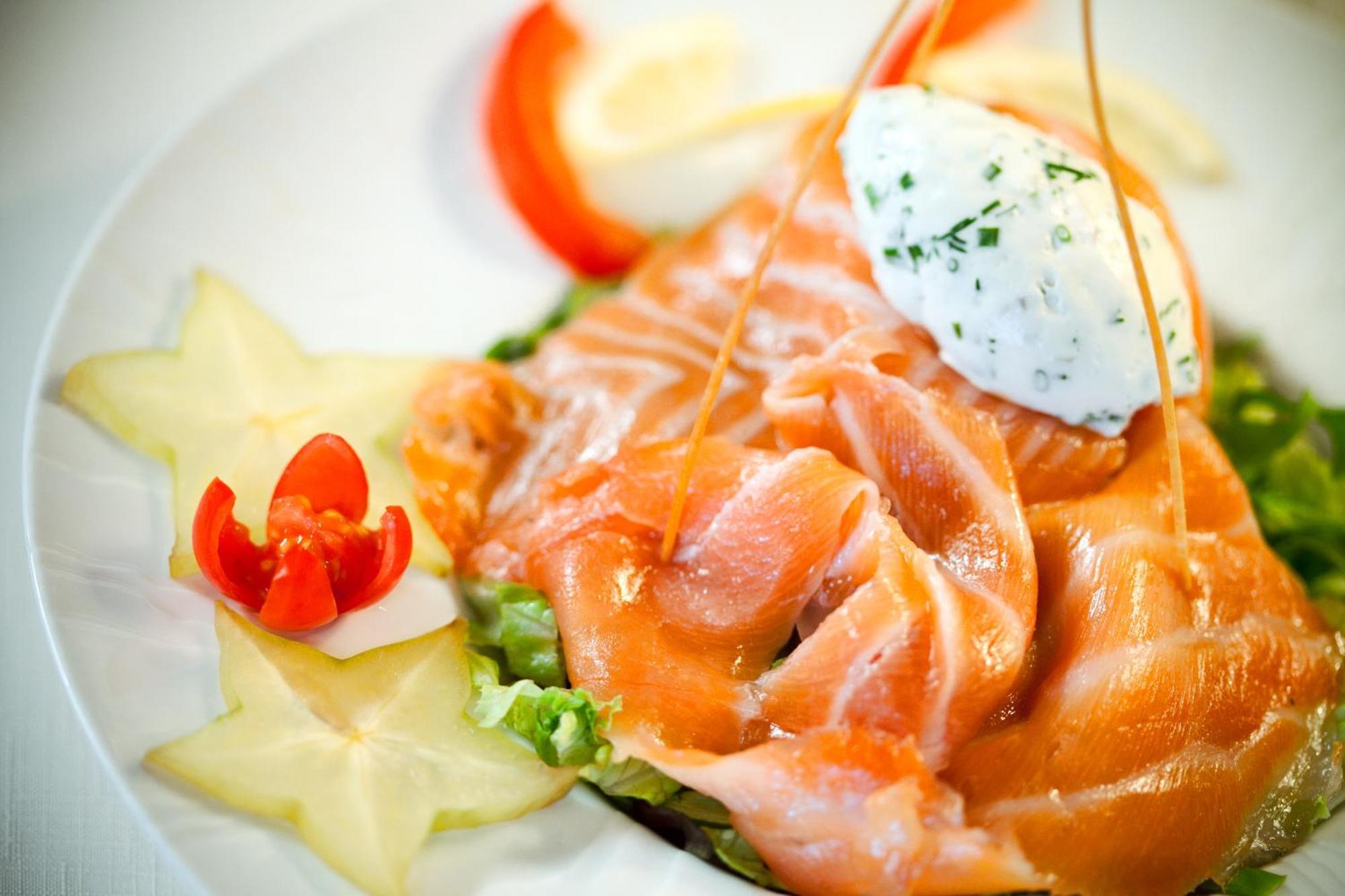 מונטיני-לה-רואה Logis Hotel & Restaurant Arcombelle מראה חיצוני תמונה