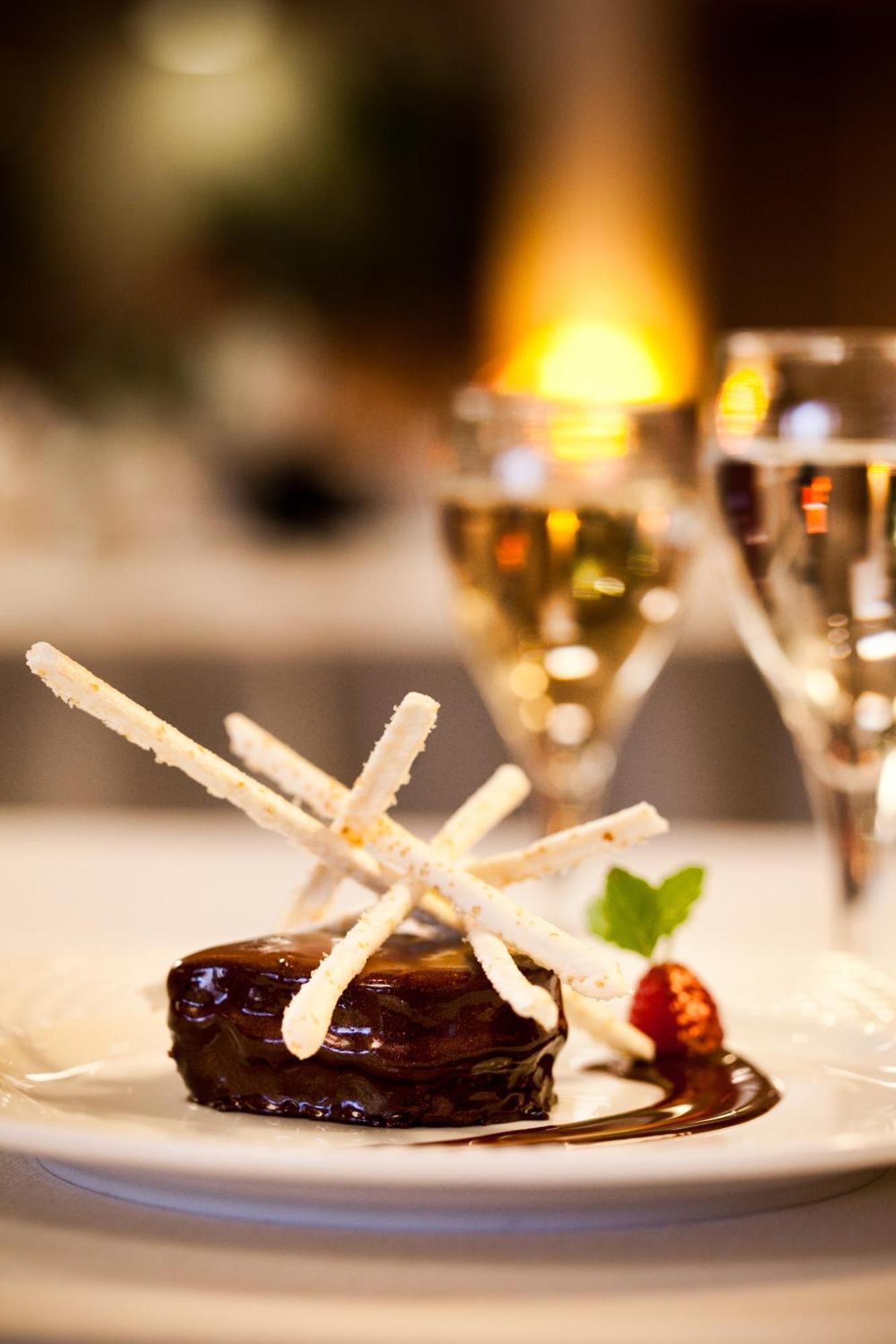 מונטיני-לה-רואה Logis Hotel & Restaurant Arcombelle מראה חיצוני תמונה