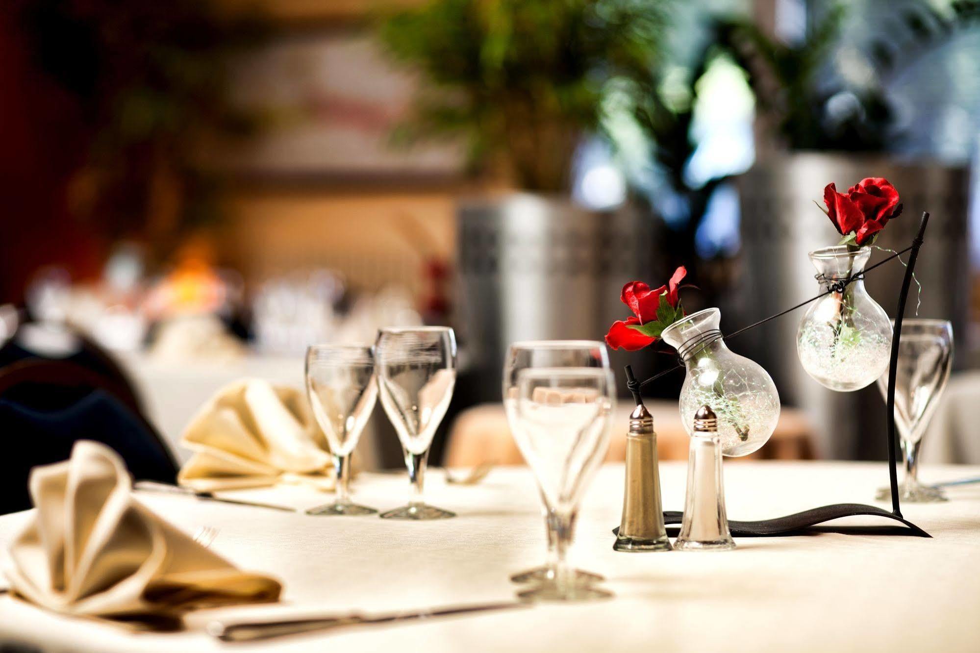 מונטיני-לה-רואה Logis Hotel & Restaurant Arcombelle מראה חיצוני תמונה