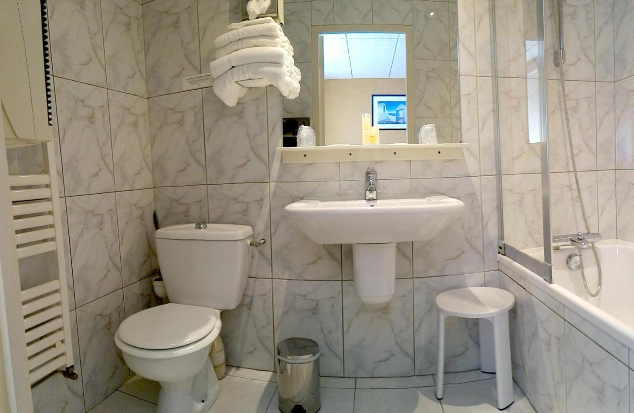 מונטיני-לה-רואה Logis Hotel & Restaurant Arcombelle מראה חיצוני תמונה
