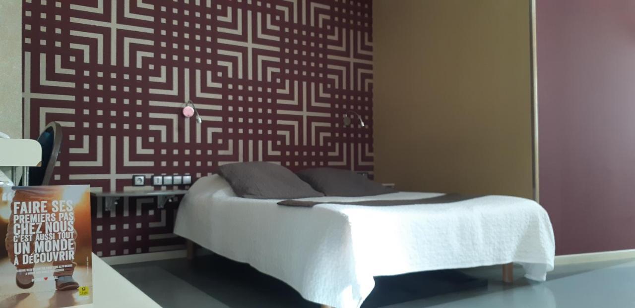 מונטיני-לה-רואה Logis Hotel & Restaurant Arcombelle מראה חיצוני תמונה